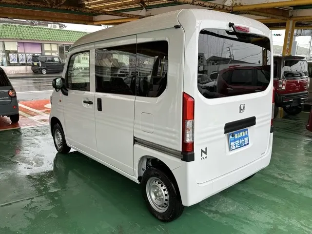 N-VAN(ホンダ)Gタイプ MT ４WD届出済未使用車 2