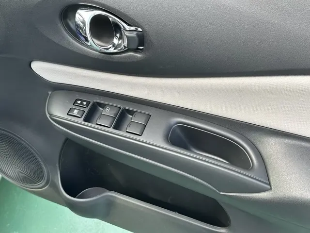 ノート(ニッサン)Ｘ中古車 10