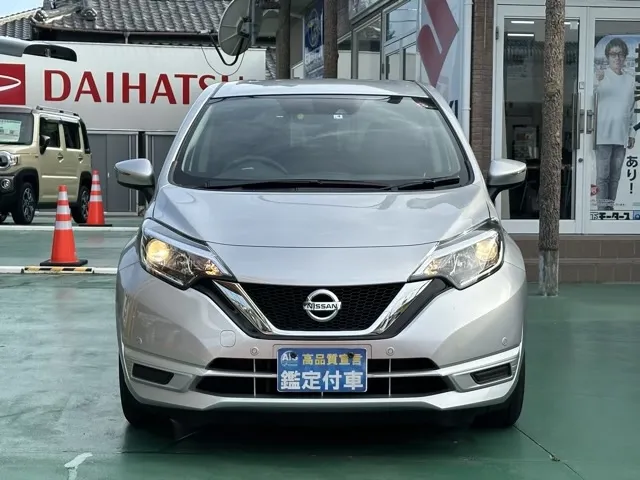 ノート(ニッサン)Ｘ中古車 21