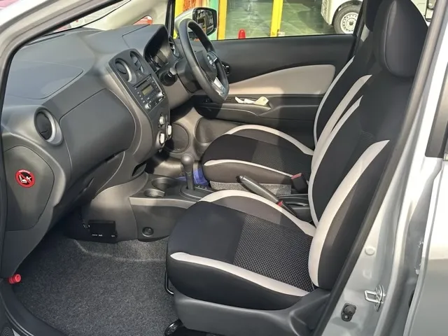 ノート(ニッサン)Ｘ中古車 3