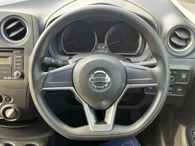 ノート(ニッサン)Ｘ中古車 5