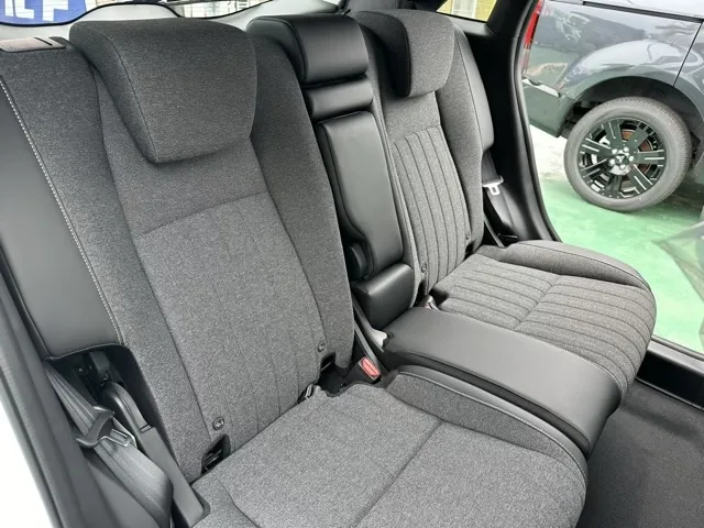 フィット(ホンダ)e：HEV ホーム ブラックスタイル登録済未使用車 4