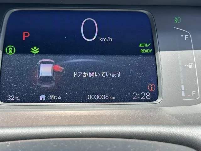 フィット(ホンダ)e：HEV リュクスディーラ-試乗車 26