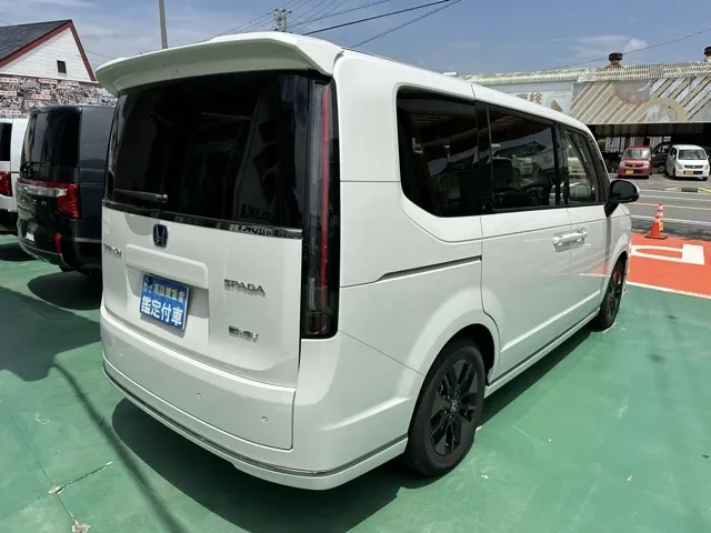ステップワゴン(ホンダ)e・HEVスパーダ 7人登録済未使用車 16
