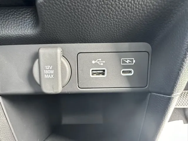 ステップワゴン(ホンダ)e・HEVスパーダ 7人登録済未使用車 25