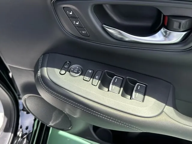 ZR-V (ホンダ)e：HEV Z BSI 後退出庫サポートレス ４ＷＤ 登録済未使用車 14