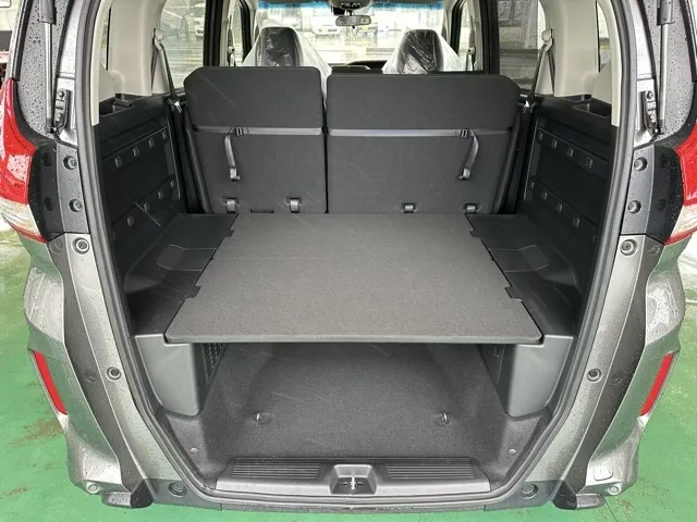 フリード(ホンダ)クロスター登録済未使用車 9