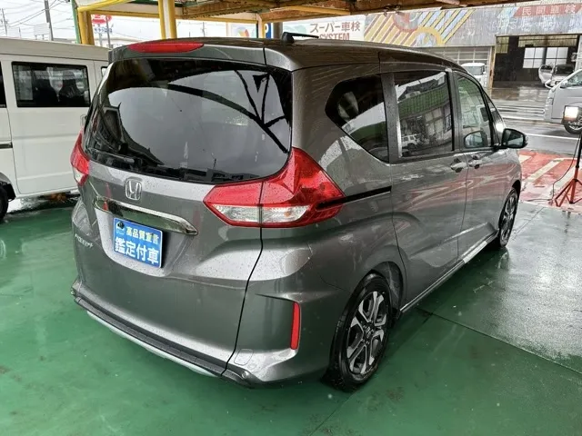 フリード(ホンダ)クロスター登録済未使用車 10