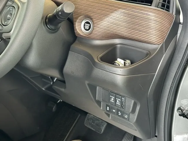 フリード(ホンダ)クロスター登録済未使用車 13