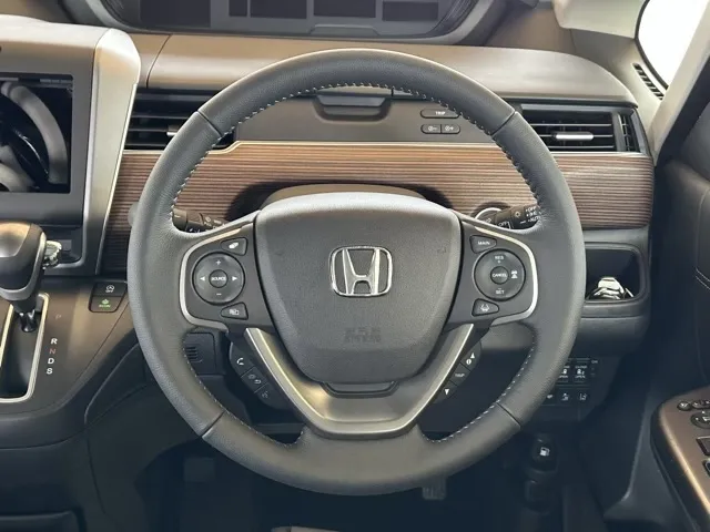 フリード(ホンダ)クロスター登録済未使用車 6