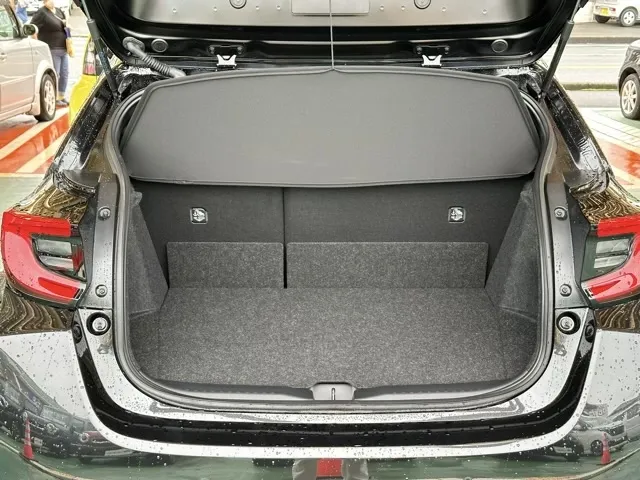 GRヤリス(トヨタ)RS ATディーラ-試乗車 7