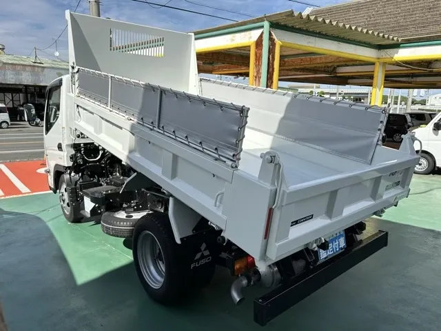 キャンター(三菱)全低床キョウカダンプ ２ｔ コボレーンレンタ登録済未使用車 2