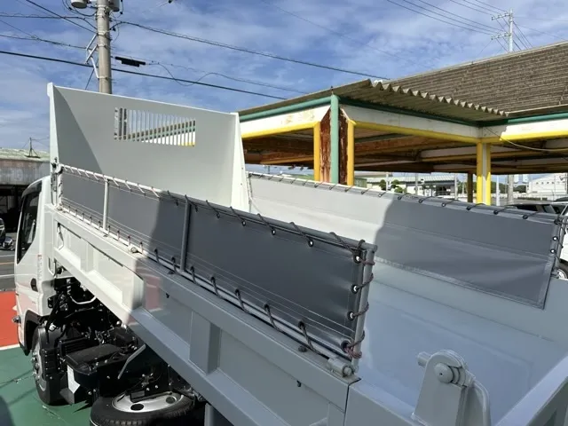 キャンター(三菱)全低床キョウカダンプ ２ｔ コボレーンレンタ登録済未使用車 6