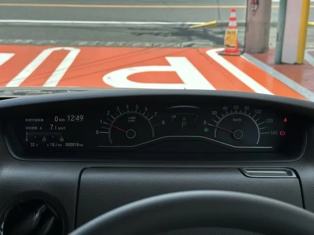 N-BOX(ホンダ)Ｌ届出済未使用車 24