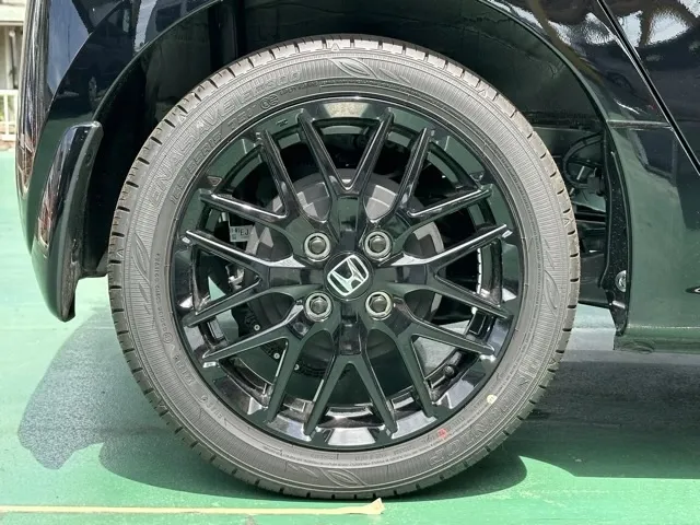 N-ONE(ホンダ)ＲＳ ６ＭＴ届出済未使用車 11