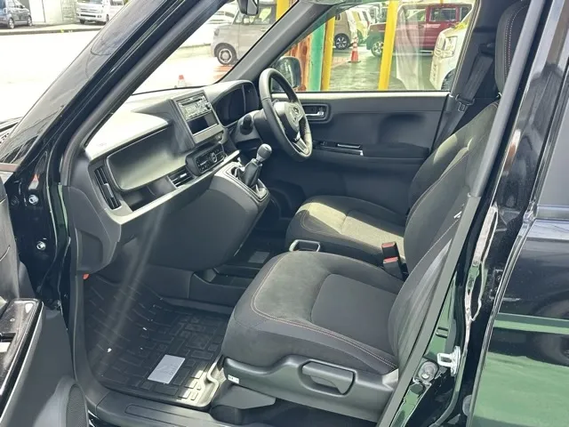 N-ONE(ホンダ)ＲＳ ６ＭＴ届出済未使用車 3