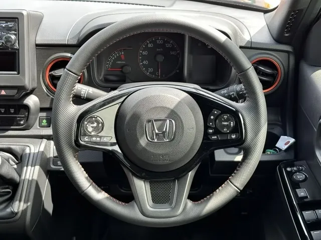 N-ONE(ホンダ)ＲＳ ６ＭＴ届出済未使用車 6