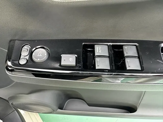 N-ONE(ホンダ)オリジナル スタイルプラスアーバン届出済未使用車 12