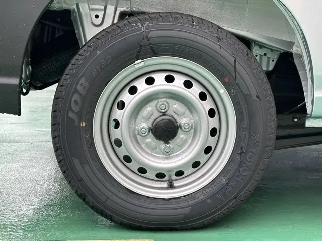 ハイゼット(ダイハツ)デラックス AT届出済未使用車 12