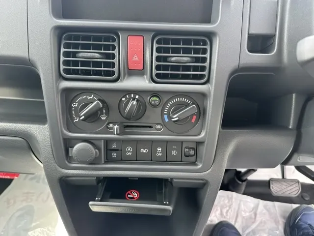 キャリートラック(スズキ)スーパーキャリイX 4WD ATディーラ-試乗車 16