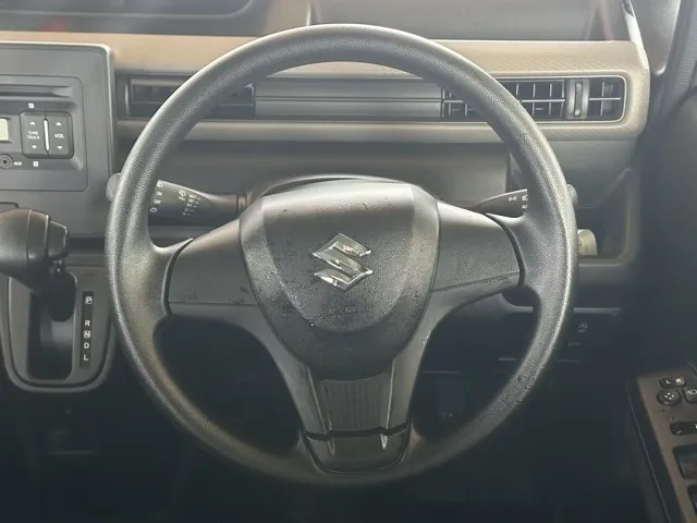 ワゴンR(スズキ)ハイブリッド　ＦXセーフティパッケージ装着車ディーラ-試乗車 9