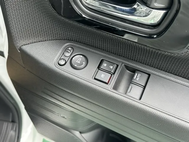 N-VAN(ホンダ)プラススタイルFUN AT届出済未使用車 13