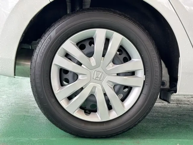 フィット(ホンダ)e：HEV ホーム中古車 11