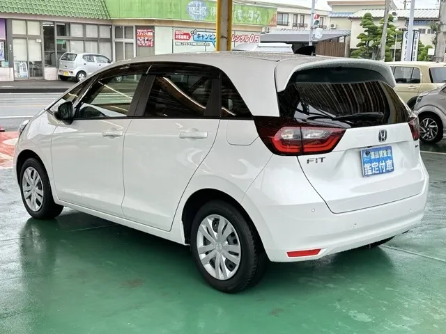 フィット(ホンダ)e：HEV ホーム中古車 2