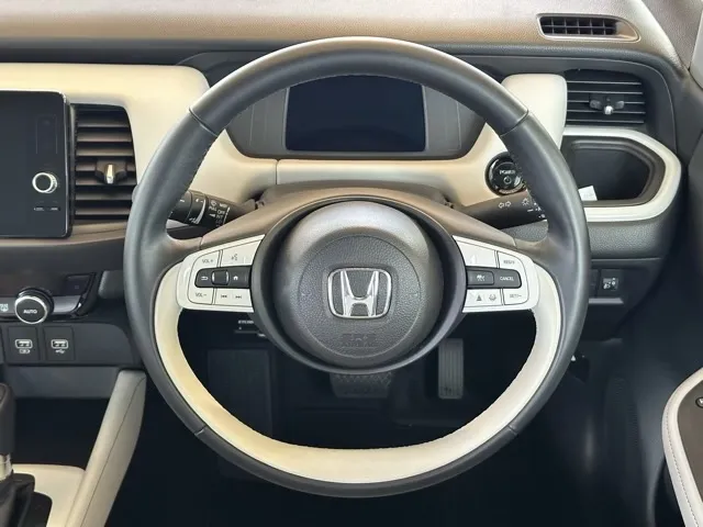 フィット(ホンダ)e：HEV ホーム中古車 7