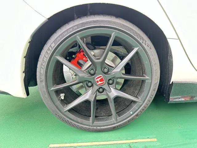 シビック(ホンダ)タイプR登録済未使用車 11