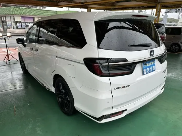 オデッセイ(ホンダ)e：HEV アブソルート EXブラックエディション登録済未使用車 2