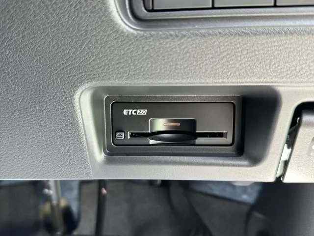 セレナ(ニッサン)ハイウェイスターV アラウンドビューモニター 12.3ナビ登録済未使用車 19