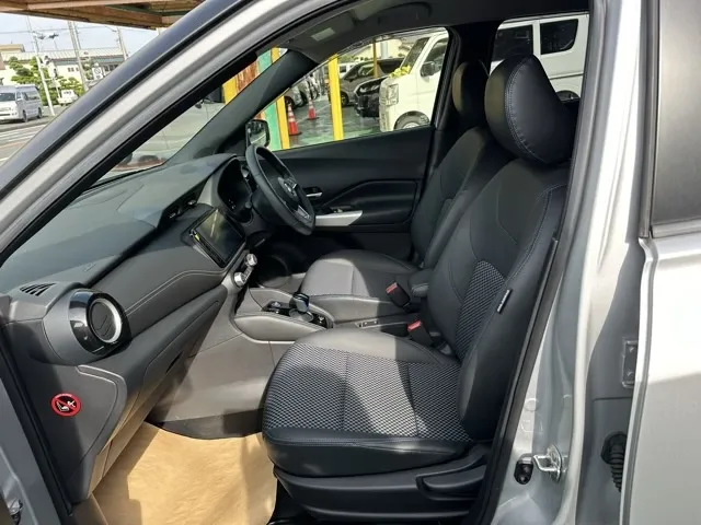キックス(ニッサン)X中古車 3