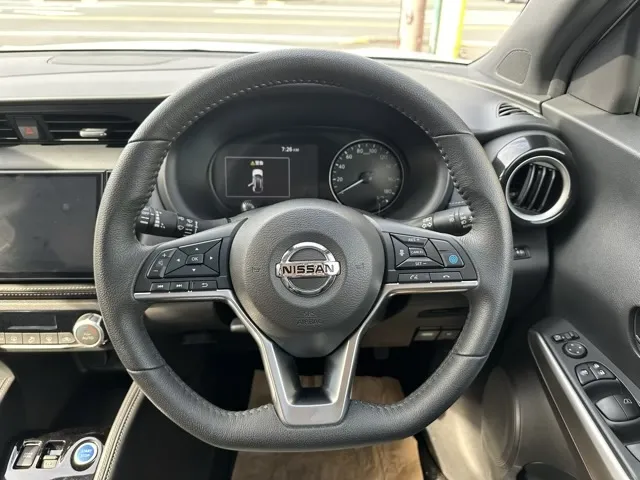 キックス(ニッサン)X中古車 6