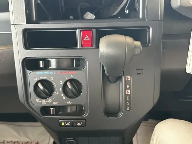 トール(ダイハツ)X中古車 19