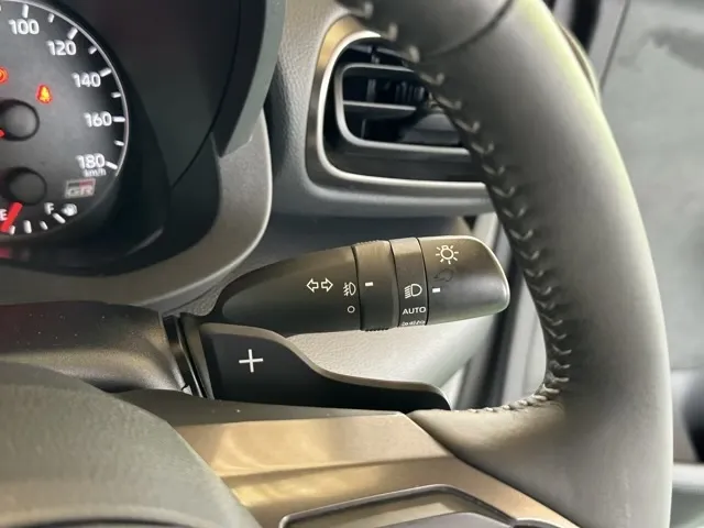 GRヤリス(トヨタ)RS ATディーラ-試乗車 15