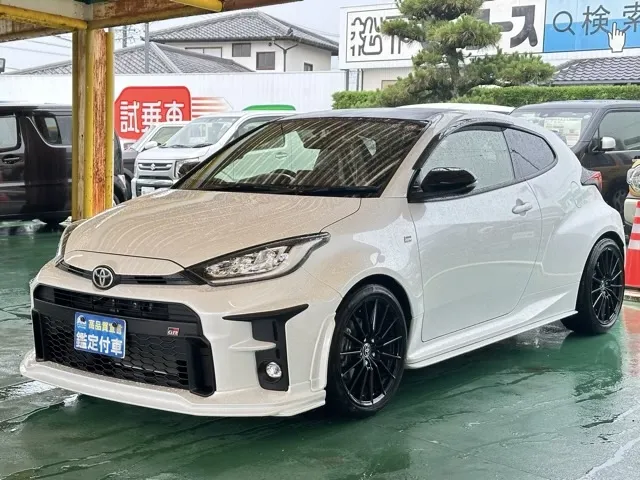 GRヤリス(トヨタ)RS ATディーラ-試乗車 1