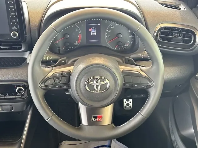 GRヤリス(トヨタ)RS ATディーラ-試乗車 5