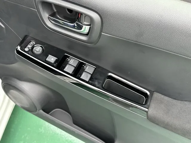 N-ONE(ホンダ)ＲＳ ６ＭＴ届出済未使用車 14