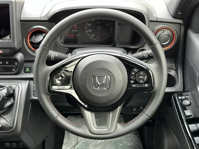 N-ONE(ホンダ)ＲＳ ６ＭＴ届出済未使用車 6