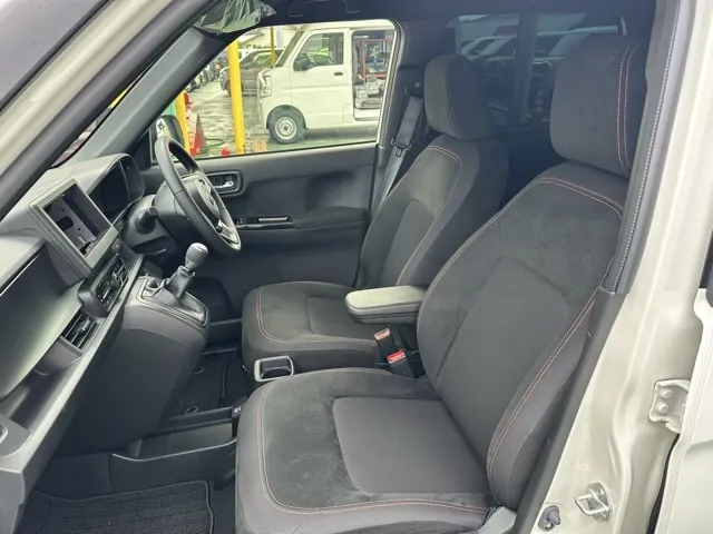 N-ONE(ホンダ)ＲＳ ６ＭＴディーラ-試乗車 3