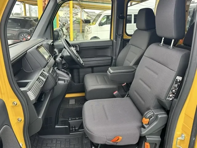 N-VAN(ホンダ)プラススタイルFUN AT中古車 3