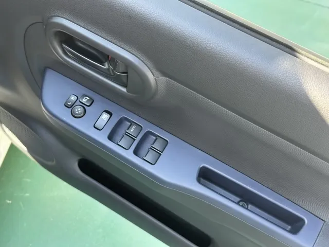 アルト(スズキ)Lタイプディーラ-試乗車 11
