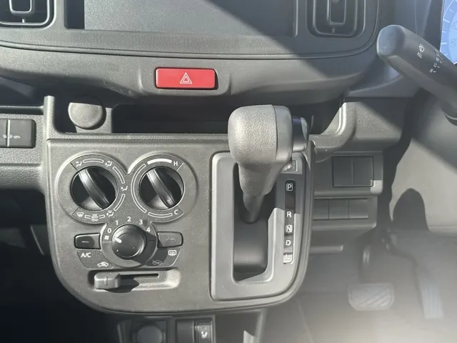 アルト(スズキ)Lタイプディーラ-試乗車 18