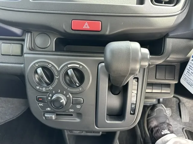 アルト(スズキ)キャロル GLディーラ-試乗車 14