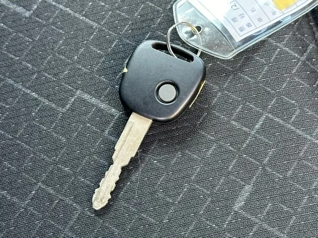 ワゴンＲ(スズキ)５速ＭＴ中古車 13
