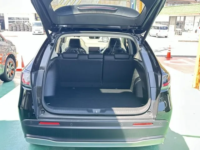 ZR-V(ホンダ)e：HEV X登録済未使用車 9