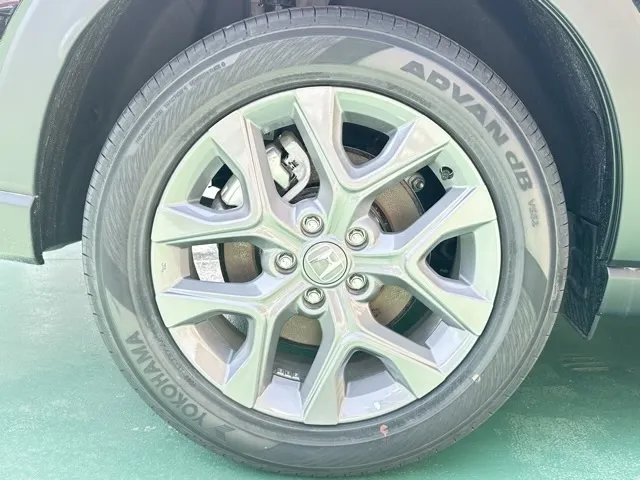ZR-V(ホンダ)e：HEV X登録済未使用車 14