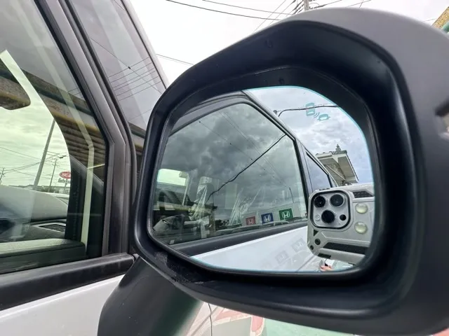ステップワゴン(ホンダ)スパーダ プレミアムライン 7人登録済未使用車 17