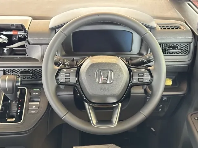 ステップワゴン(ホンダ)スパーダ 7人登録済未使用車 7